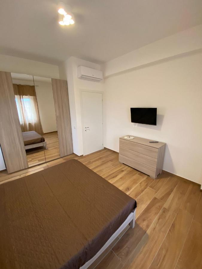 Viriamo House Roma Apartment Acilia Bagian luar foto