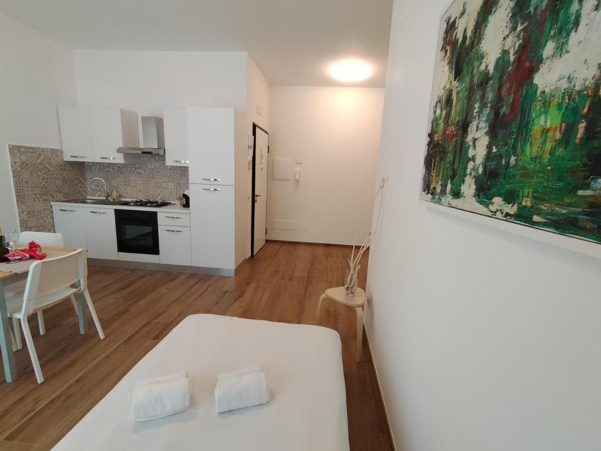 Viriamo House Roma Apartment Acilia Bagian luar foto