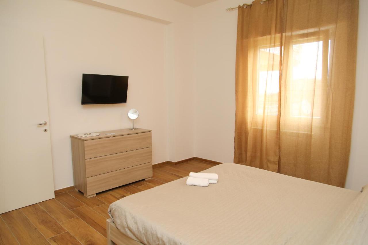 Viriamo House Roma Apartment Acilia Bagian luar foto